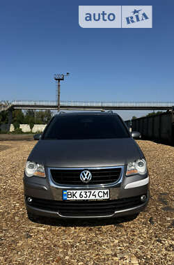 Минивэн Volkswagen Touran 2007 в Костополе