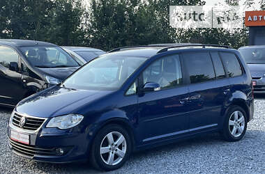 Мінівен Volkswagen Touran 2009 в Рівному