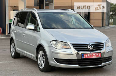 Минивэн Volkswagen Touran 2009 в Днепре