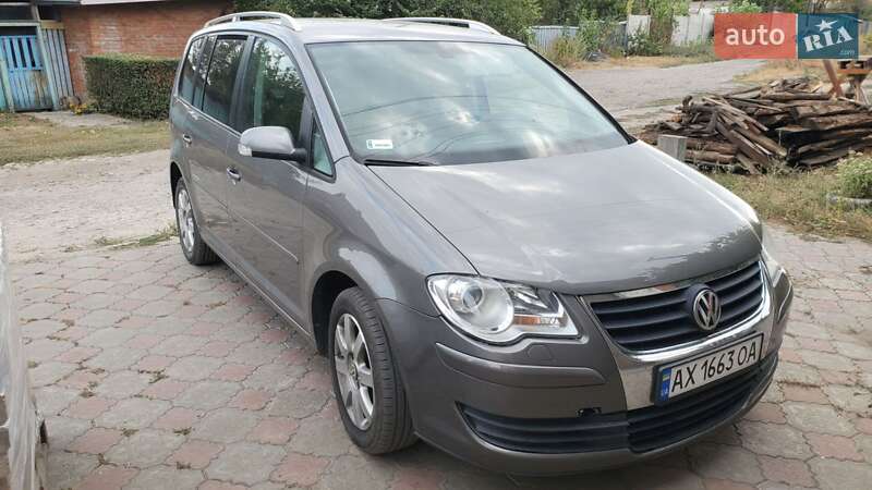 Минивэн Volkswagen Touran 2008 в Харькове фото 6 Минивэн Volkswagen Touran 2008 в Харькове