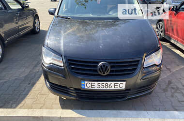 Мінівен Volkswagen Touran 2007 в Чернівцях