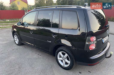 Минивэн Volkswagen Touran 2009 в 