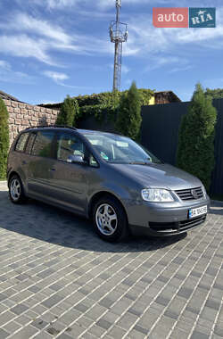Минивэн Volkswagen Touran 2005 в 
