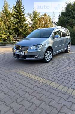 Мінівен Volkswagen Touran 2009 в Миргороді