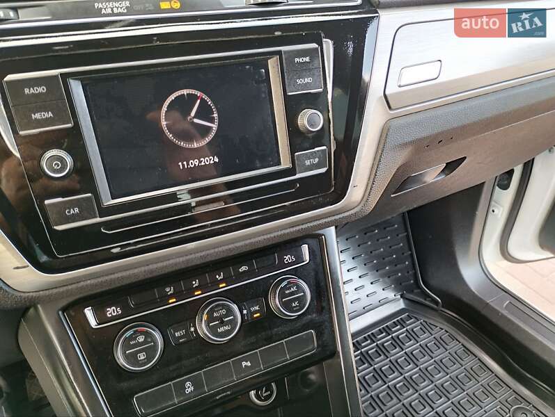 Микровэн Volkswagen Touran 2019 в Бородянке