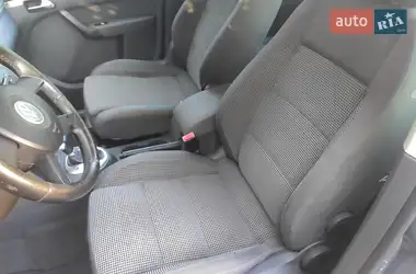 Volkswagen Touran 2004