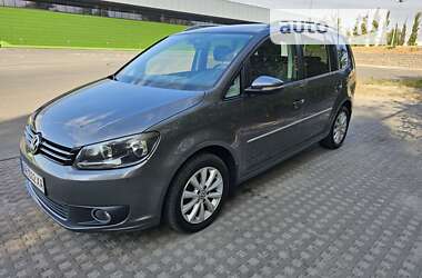 Минивэн Volkswagen Touran 2015 в Киеве