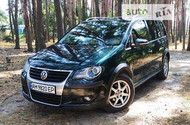 Минивэн Volkswagen Touran 2010 в Коростене