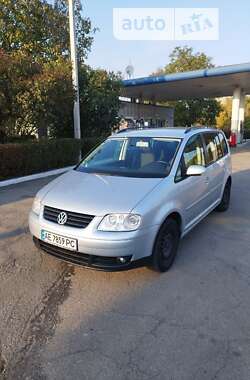 Мінівен Volkswagen Touran 2004 в Кам'янському