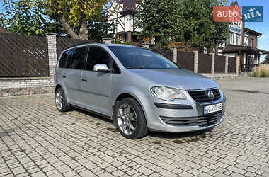 Мінівен Volkswagen Touran 2007 в Луцьку