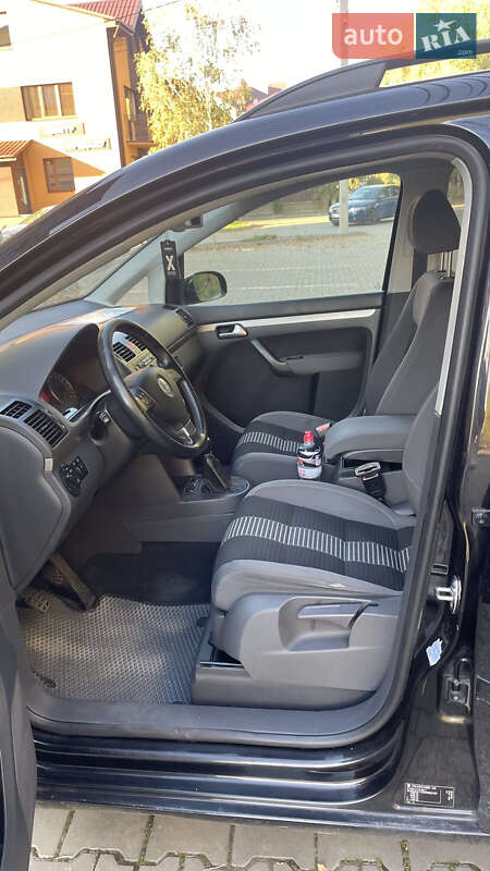 Мінівен Volkswagen Touran 2008 в Луцьку фото 8 Мінівен Volkswagen Touran 2008 в Луцьку
