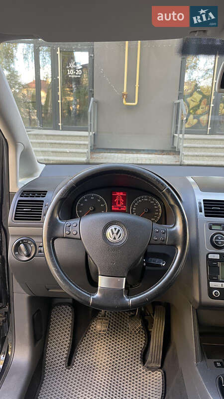 Мінівен Volkswagen Touran 2008 в Луцьку фото 13 Мінівен Volkswagen Touran 2008 в Луцьку