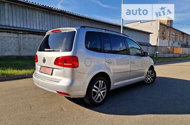 Минивэн Volkswagen Touran 2011 в Киеве