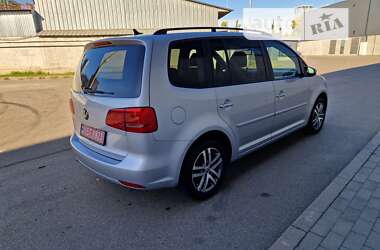 Минивэн Volkswagen Touran 2011 в Киеве