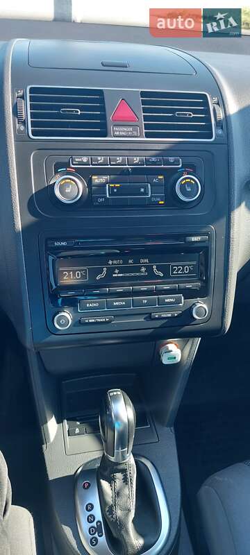 Минивэн Volkswagen Touran 2012 в Львове