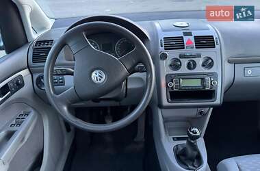 Мінівен Volkswagen Touran 2008 в Києві