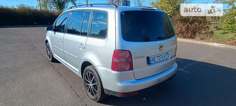 Минивэн Volkswagen Touran 2007 в Кривом Роге