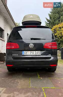 Мінівен Volkswagen Touran 2012 в Києві