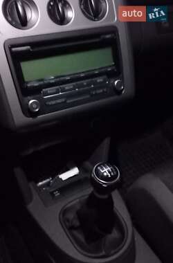 Минивэн Volkswagen Touran 2009 в 