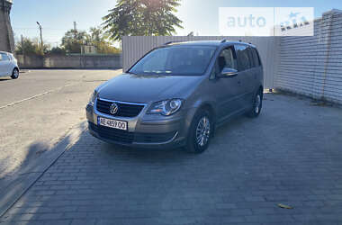 Мінівен Volkswagen Touran 2009 в Дніпрі