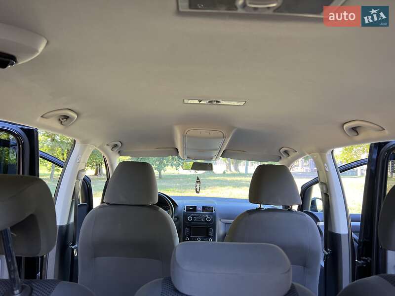 Минивэн Volkswagen Touran 2012 в Нежине фото 42 Минивэн Volkswagen Touran 2012 в Нежине