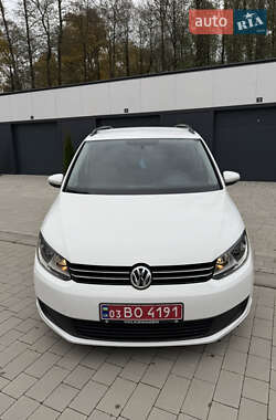 Мінівен Volkswagen Touran 2010 в Ковелі