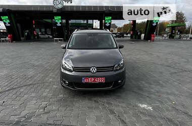 Минивэн Volkswagen Touran 2015 в Луцке