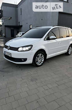 Мінівен Volkswagen Touran 2011 в Виноградові