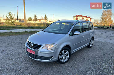 Минивэн Volkswagen Touran 2008 в Червонограде