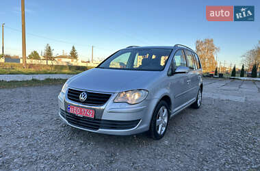 Минивэн Volkswagen Touran 2008 в Червонограде