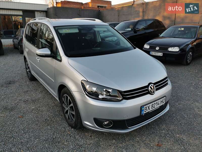 Минивэн Volkswagen Touran 2014 в Хмельницком