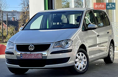 Мінівен Volkswagen Touran 2009 в Житомирі