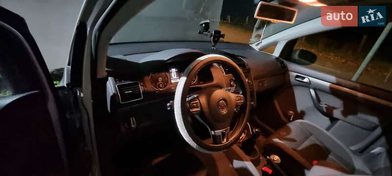 Минивэн Volkswagen Touran 2012 в Нововолынске фото 12 Минивэн Volkswagen Touran 2012 в Нововолынске