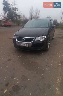 Мінівен Volkswagen Touran 2008 в Львові