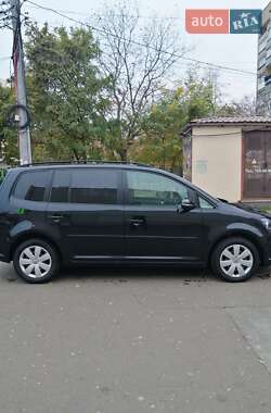 Мінівен Volkswagen Touran 2011 в Одесі