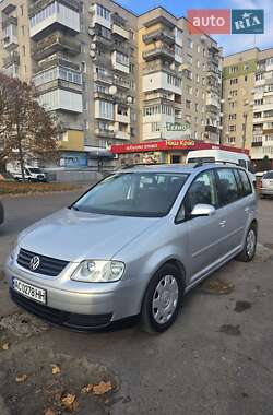 Мінівен Volkswagen Touran 2006 в Володимир-Волинському