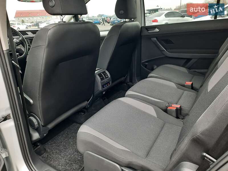 Микровэн Volkswagen Touran 2016 в Виннице