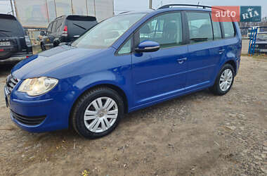 Мінівен Volkswagen Touran 2009 в Сумах