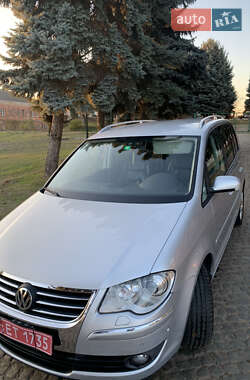 Мінівен Volkswagen Touran 2009 в Кропивницькому