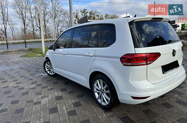 Микровэн Volkswagen Touran 2017 в Ровно