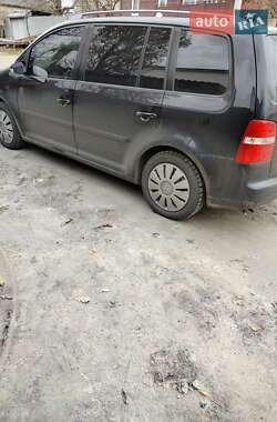 Мінівен Volkswagen Touran 2006 в Чернігові