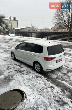 Микровэн Volkswagen Touran 2016 в Барышевке