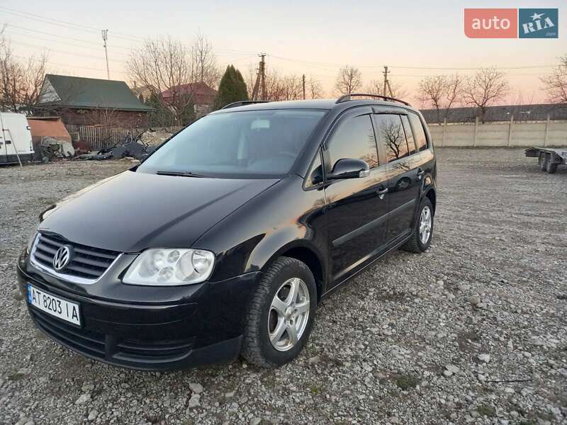 Мінівен Volkswagen Touran 2004 в Снятині