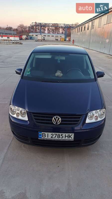 Минивэн Volkswagen Touran 2004 в Полтаве фото 4 Минивэн Volkswagen Touran 2004 в Полтаве