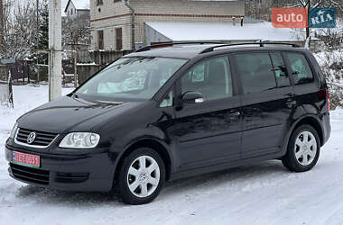 Мінівен Volkswagen Touran 2006 в Тернополі