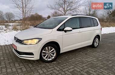 Микровэн Volkswagen Touran 2017 в Стрые