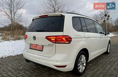 Микровэн Volkswagen Touran 2017 в Стрые