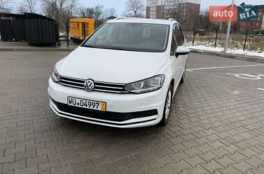 Микровэн Volkswagen Touran 2017 в Стрые