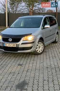 Мінівен Volkswagen Touran 2008 в Яворові