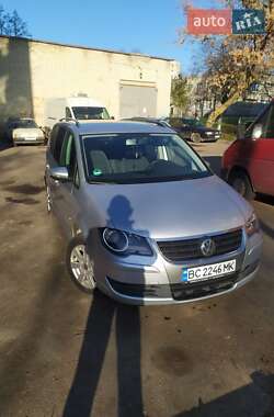 Минивэн Volkswagen Touran 2009 в Львове